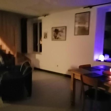 Au Repos Du Verger Couvrelles Esterno foto