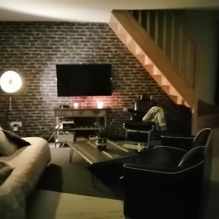 Au Repos Du Verger Couvrelles Esterno foto