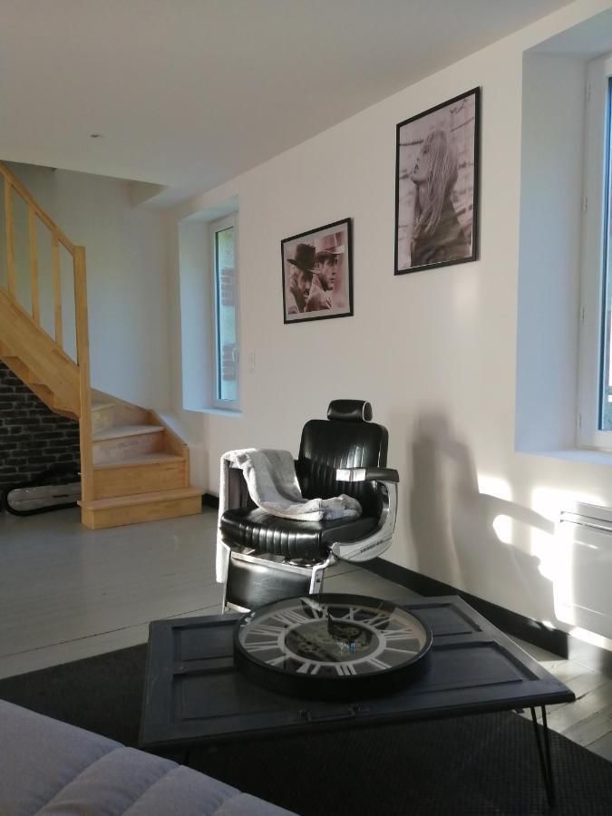 Au Repos Du Verger Couvrelles Esterno foto