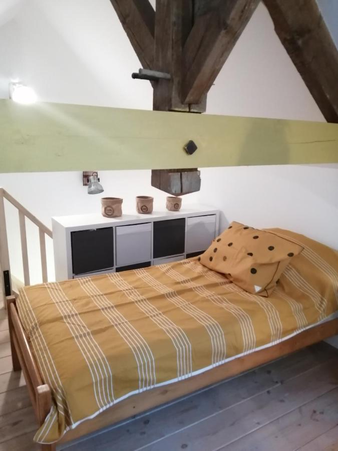 Au Repos Du Verger Couvrelles Esterno foto