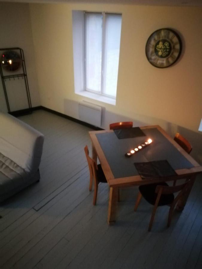 Au Repos Du Verger Couvrelles Esterno foto