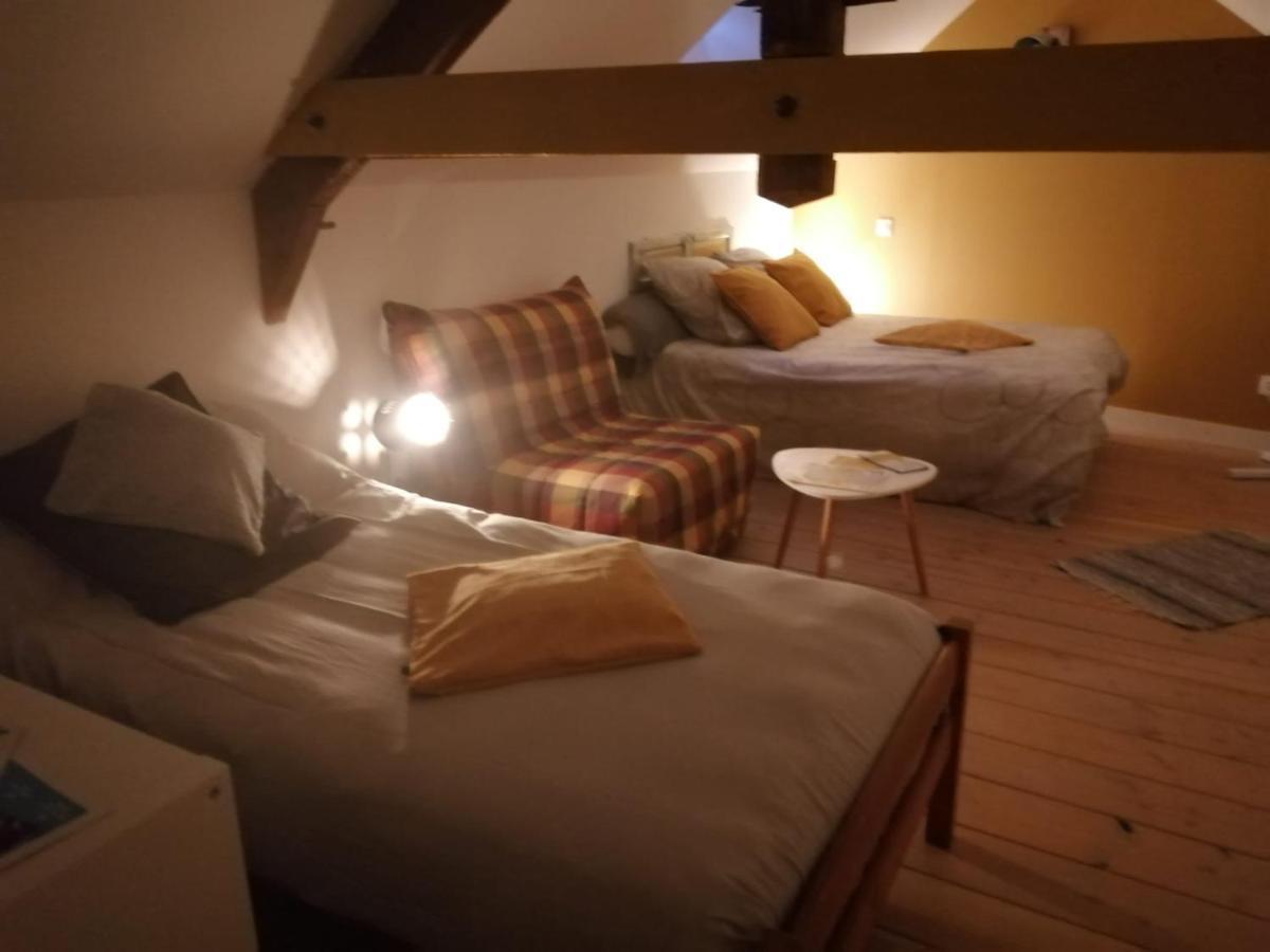 Au Repos Du Verger Couvrelles Esterno foto
